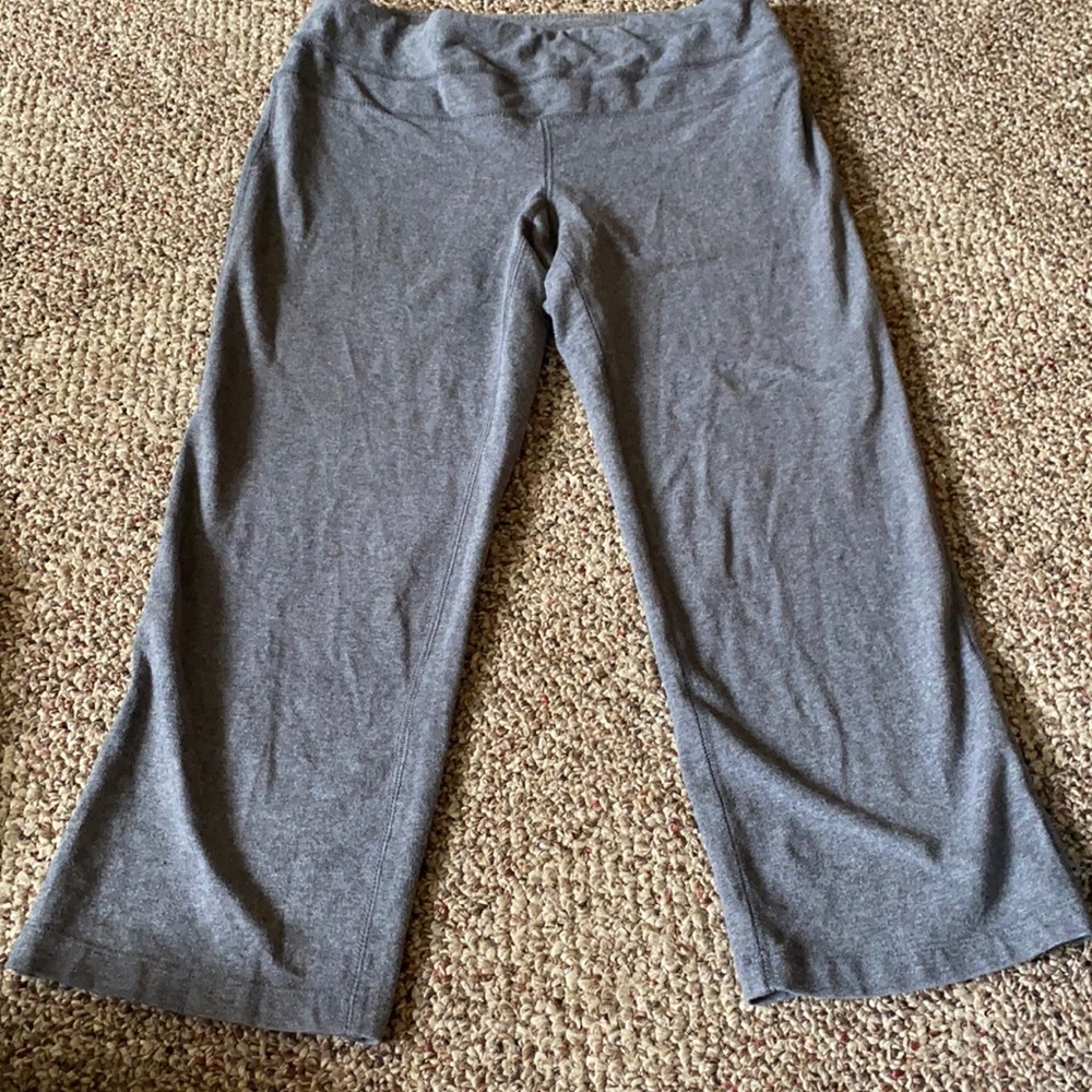 Gap Body Size Small gray yoga leggings